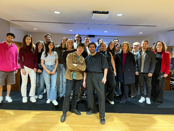 Imagen de muestra — sustituye por tu foto de la charla en la ULPGC